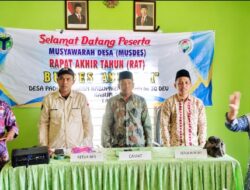 Budiyanto, S.P, Kepala Desa dan Ketua BPD Hadiri RAT BUMDes Anugrah Jaya Desa Padang Kelapo