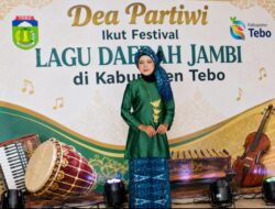 Membanggakan! Dea Partiwi, Pelajar SMPN 31 Batanghari Raih Juara 1 Festival Lagu Daerah Jambi